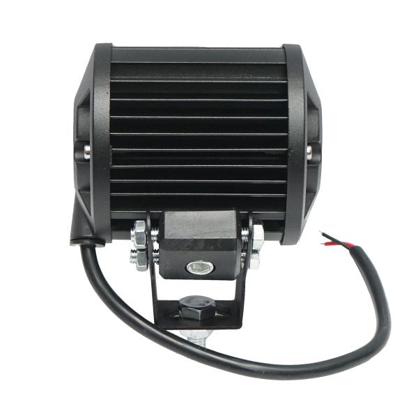 Lampa cu 6 LED-uri 10-30V 18W Unghi Radiere 30 de Grade Tip Spot 4/9.8cm 6000K IP67 Breckner Germany